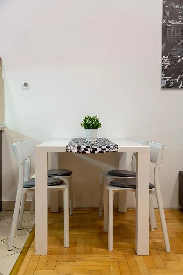 Dowtown Home In The Gozsdu Garden Budapest Hungary