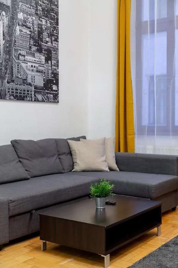 Dowtown Home In The Gozsdu Garden Budapest Apartment