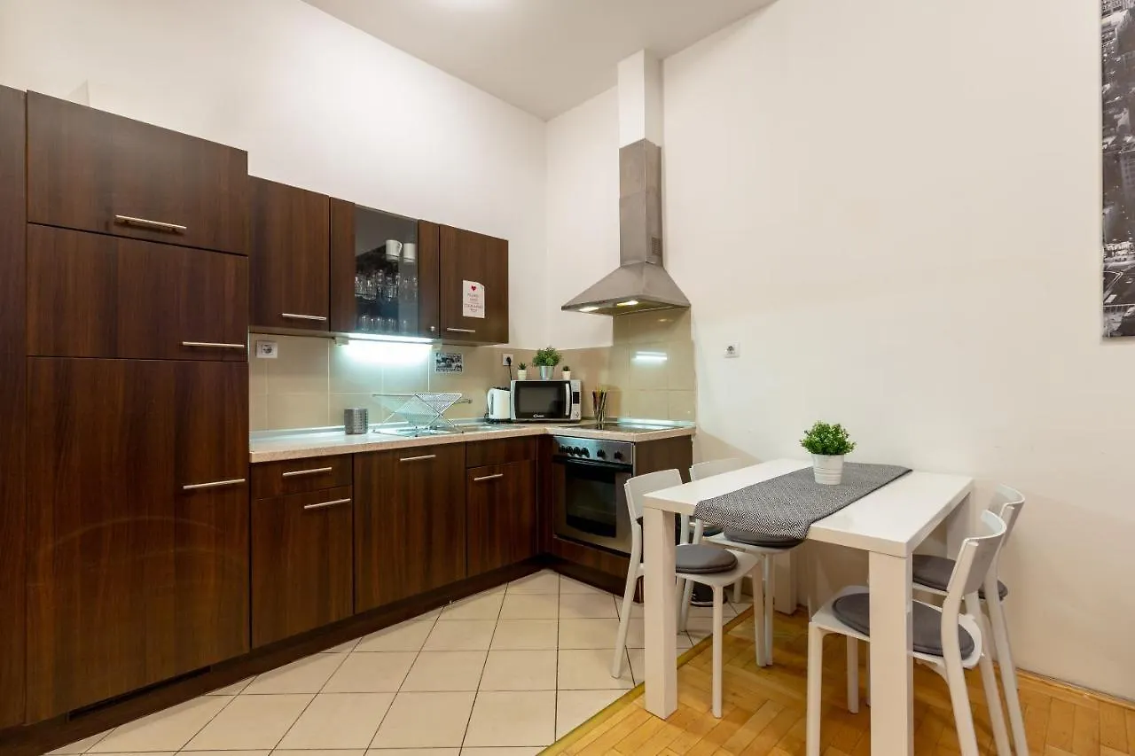 Dowtown Home In The Gozsdu Garden Budapest 0*,  Hungary