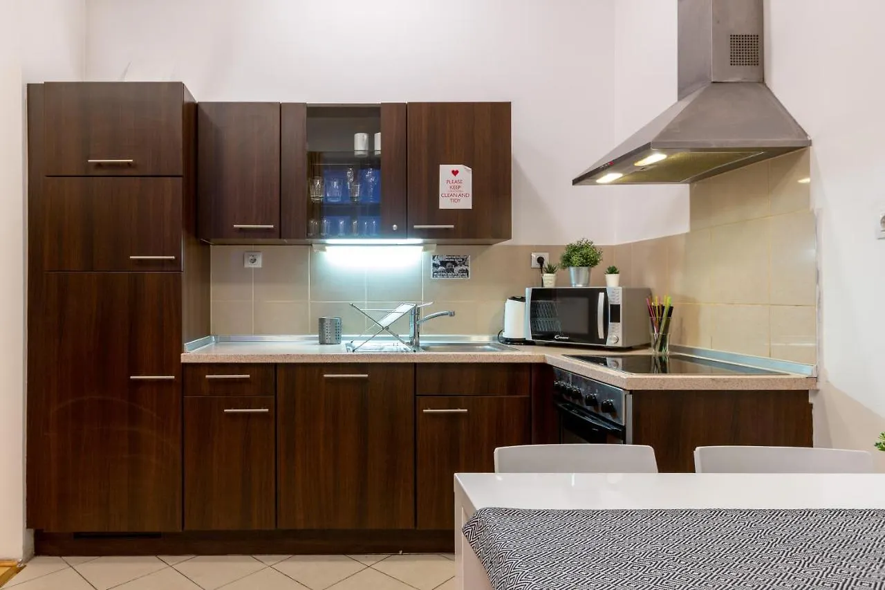 Dowtown Home In The Gozsdu Garden Budapest