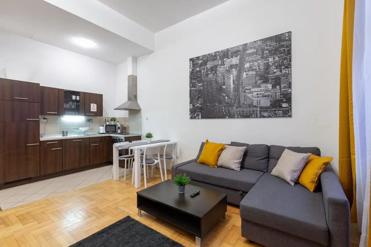 Dowtown Home In The Gozsdu Garden Budapest Apartment